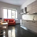 A Due Passi Dall\'Acquario Parking Free