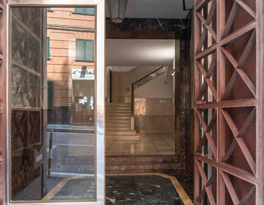 A Due Passi Dall'Acquario Parking Free Apartment